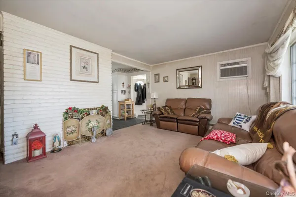 $599,000 | 38 Celestial Lane, Levittown, NY 11756