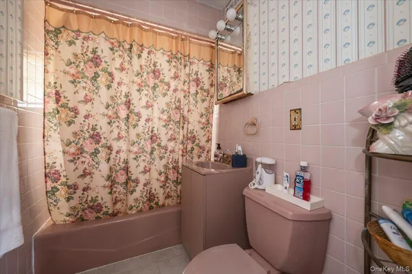 $599,000 | 38 Celestial Lane, Levittown, NY 11756