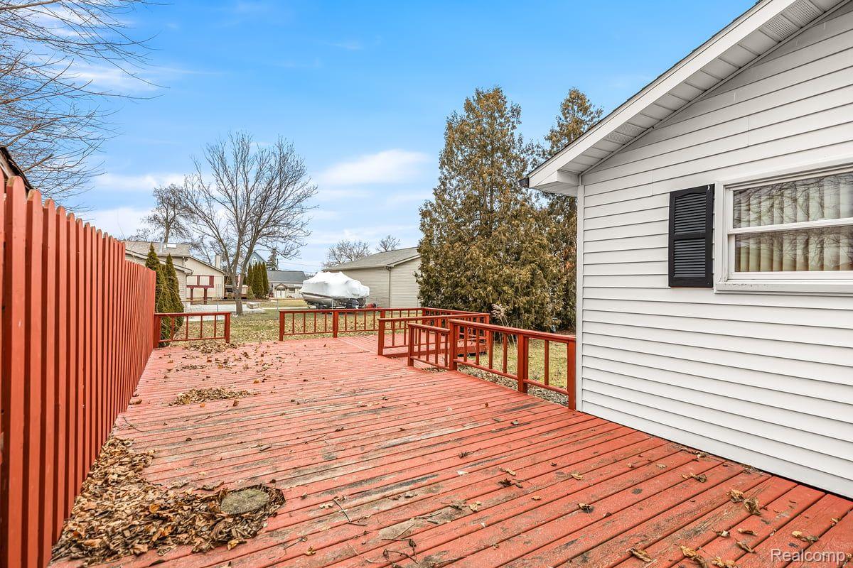 258 Heights Road Lake Orion, MI 48362 - Photo 32 of 41 Gallery Image 32