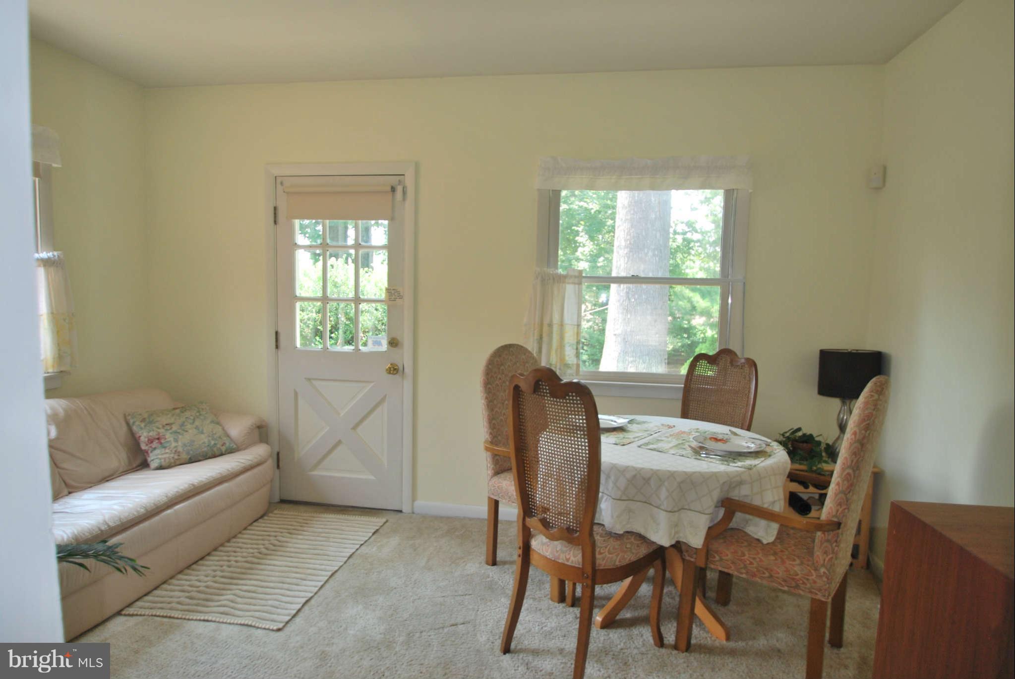 10506 Huntley Place Silver Spring, MD 20902 - Photo 7 of 17 Dining Room