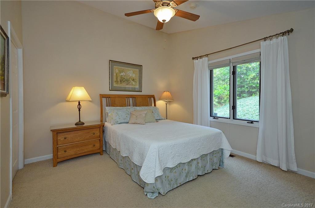 4521 Cove Loop Road Hendersonville, NC 28739 - Photo 13 of 22 Gallery Image 13