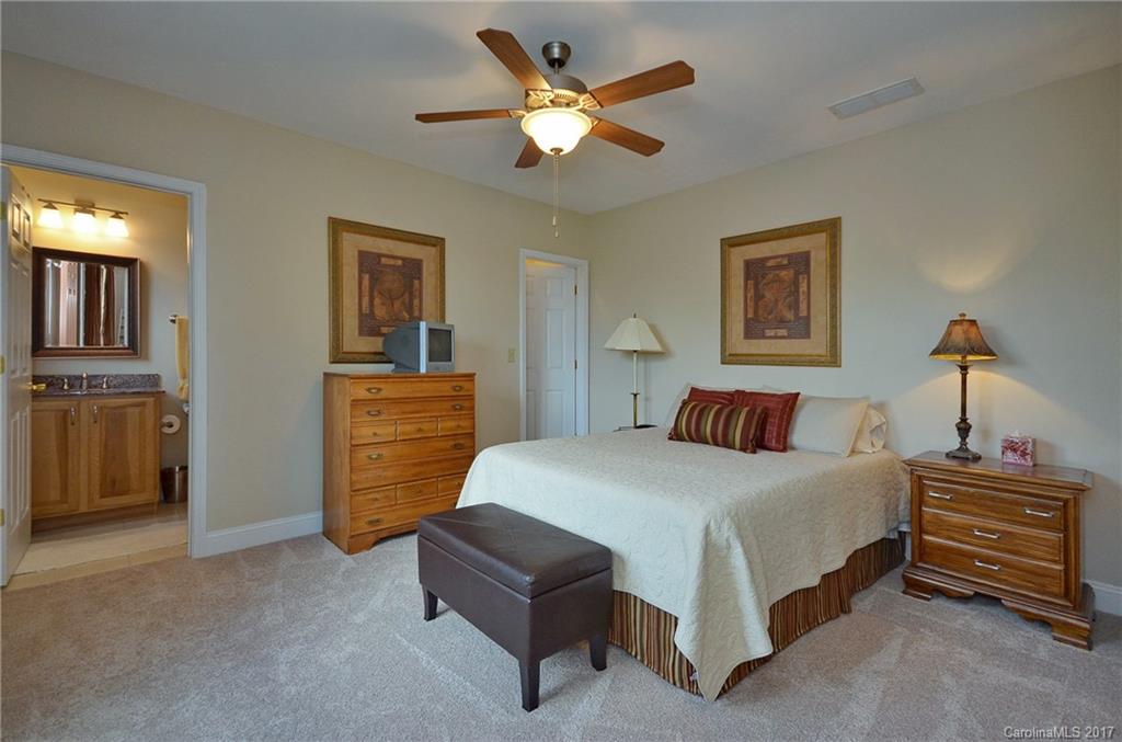 4521 Cove Loop Road Hendersonville, NC 28739 - Photo 16 of 22 Gallery Image 16