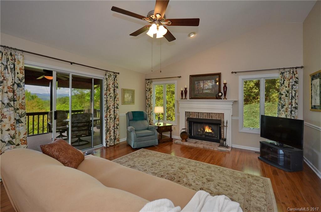 4521 Cove Loop Road Hendersonville, NC 28739 - Photo 3 of 22 Gallery Image 3