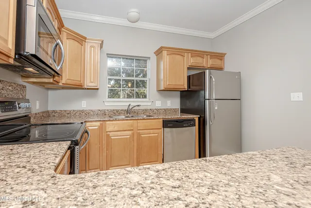 $199,999 | 219 Armand Oaks, Ocean Springs, MS 39564