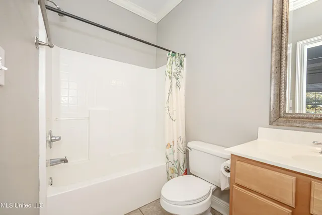 $199,999 | 219 Armand Oaks, Ocean Springs, MS 39564