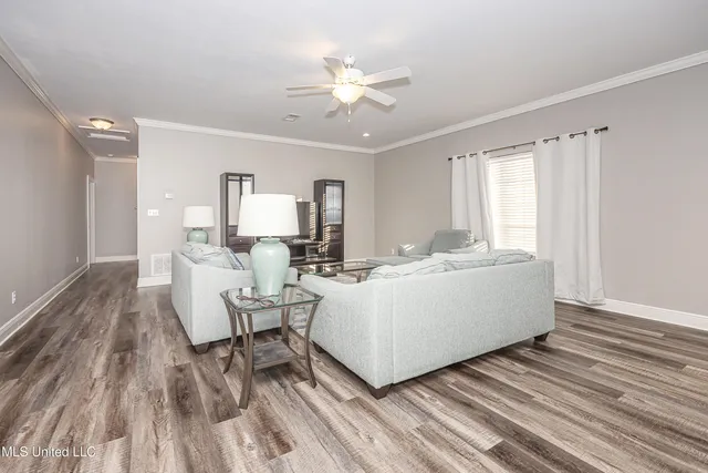 $199,999 | 219 Armand Oaks, Ocean Springs, MS 39564