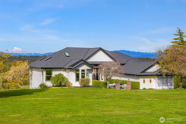 $2,300,000 | 221 Baker View Lane, Camano Island, WA 98282