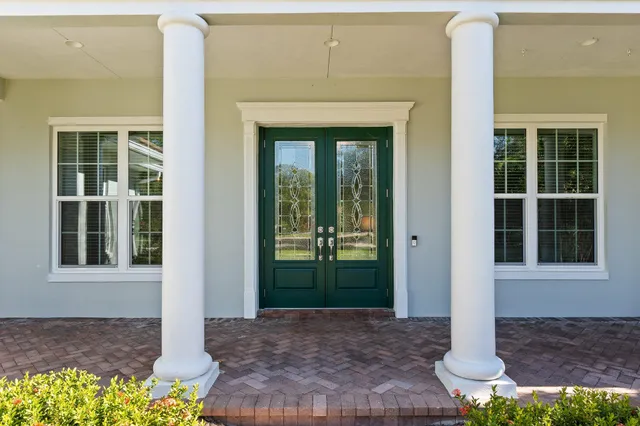 $1,089,888 | 1680 Southeast Cypress Glen Way, Stuart, FL 34997