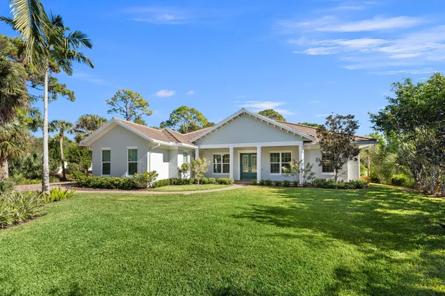 $1,089,888 | 1680 Southeast Cypress Glen Way, Stuart, FL 34997