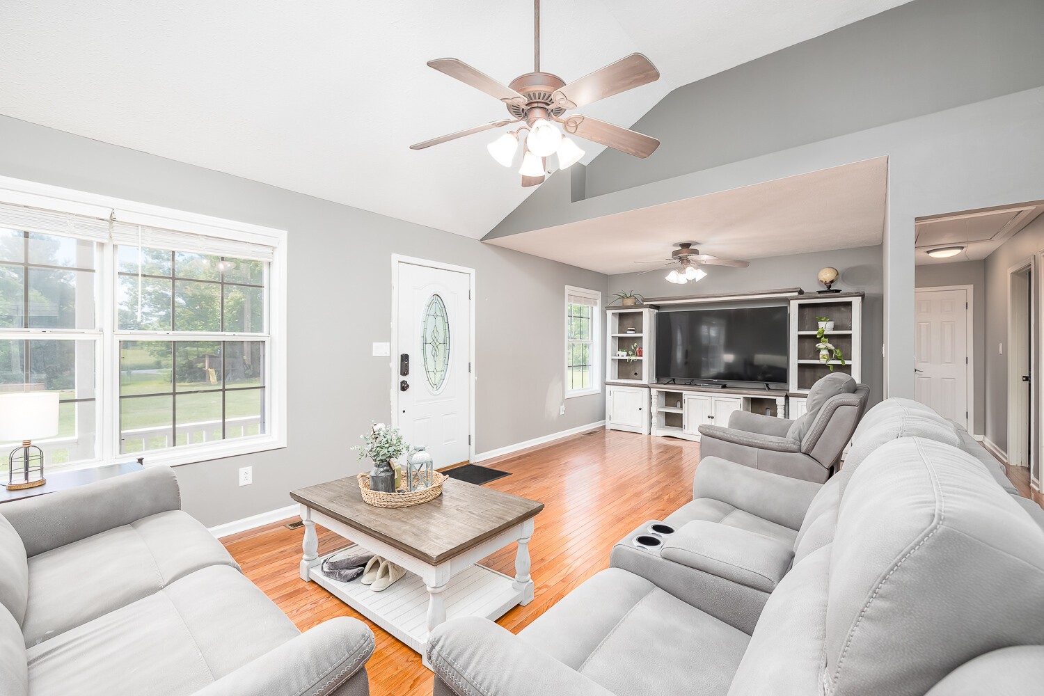 3880 Striped Bridge Road Hopkinsville, KY 42240 - Photo 4 of 27