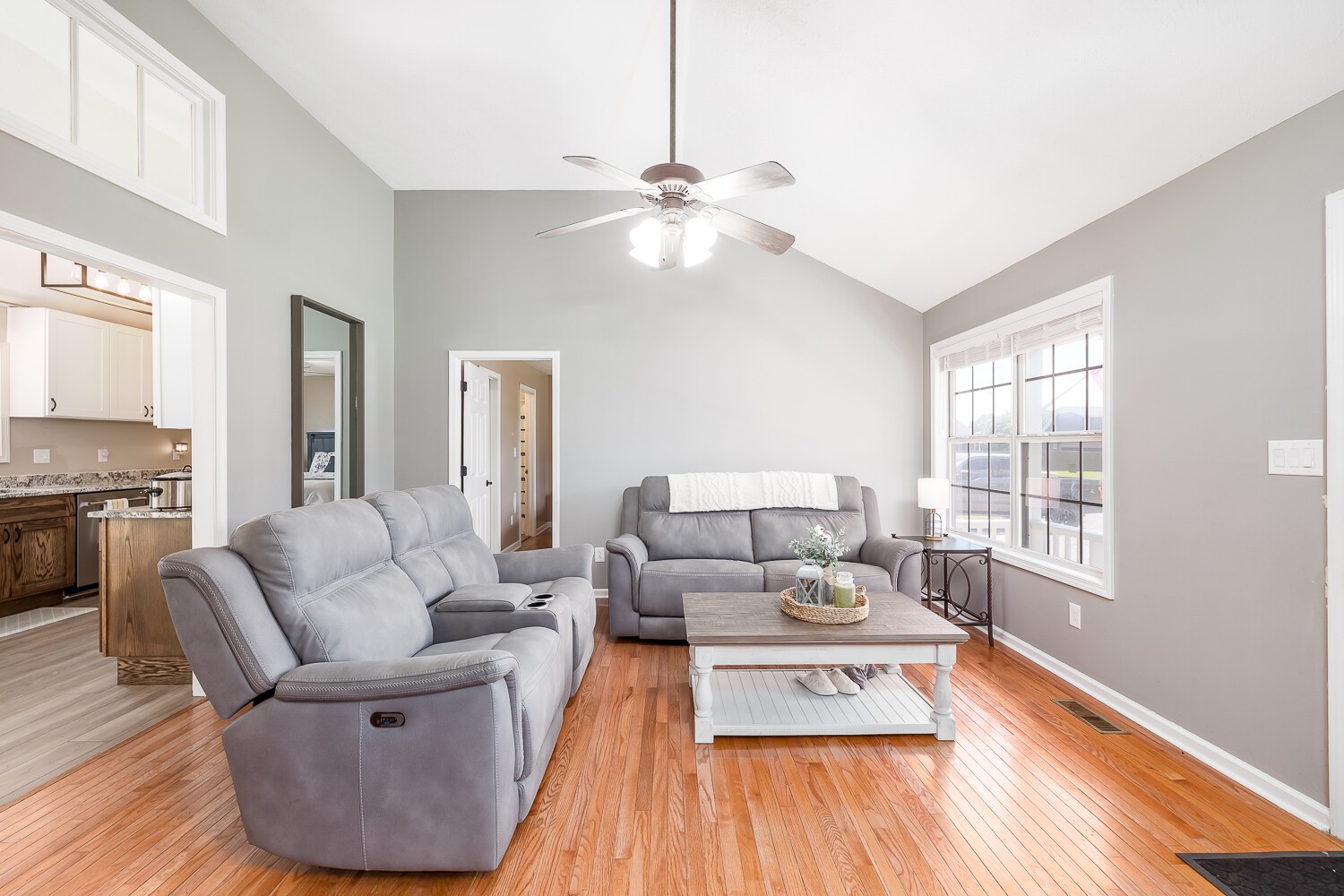 3880 Striped Bridge Road Hopkinsville, KY 42240 - Photo 5 of 27