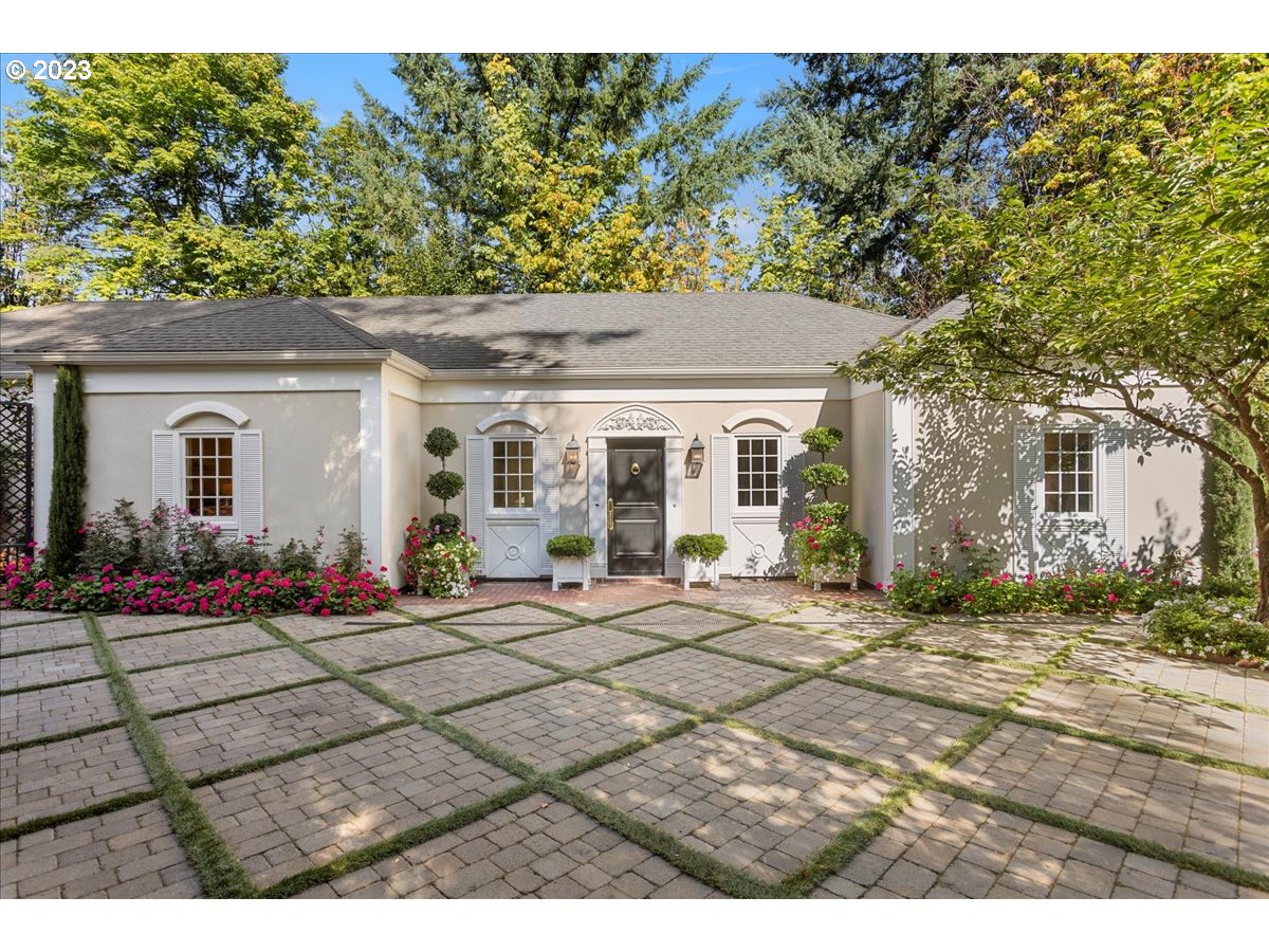 a house view with a sitting space