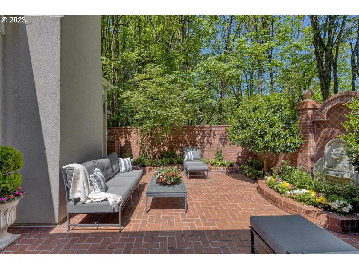 554 Southwest 48th Drive Portland, OR 97221 - Photo 31 of 48 a view of yard with patio