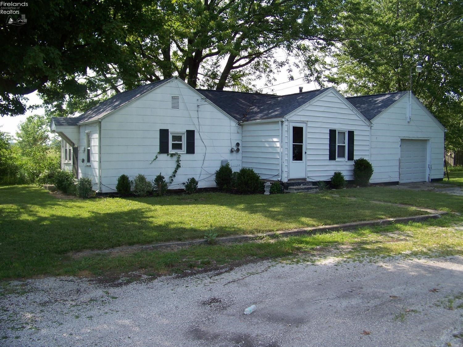 4641 West Fremont Road Port Clinton, OH 43452 - Photo 2 of 10 Gallery Image 2
