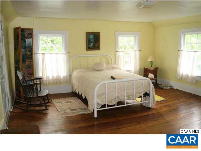 2723 Nethers Road Sperryville, VA 22740 - Photo 12 of 24 Gallery Image 12