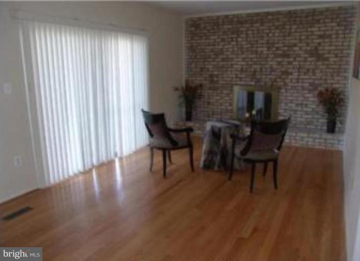 7142 Hamor Lane Springfield, VA 22153 - Photo 4 of 11 Family Room