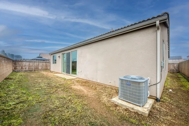 $575,000 | 7153 East Harvard Avenue, Fresno, CA 93737