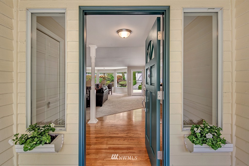 9824 Northeast 197th Street Bothell, WA 98011 - Photo 2 of 20 Gallery Image 2