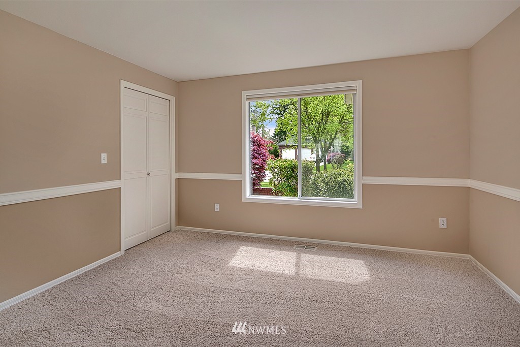 9824 Northeast 197th Street Bothell, WA 98011 - Photo 14 of 20 Gallery Image 14