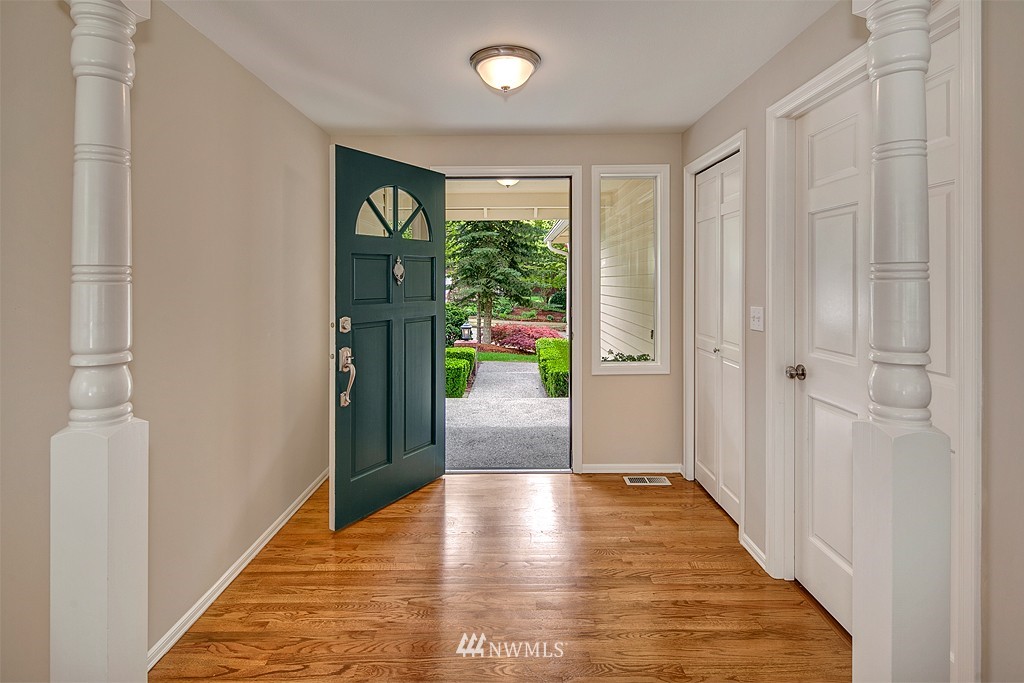 9824 Northeast 197th Street Bothell, WA 98011 - Photo 17 of 20 Gallery Image 17