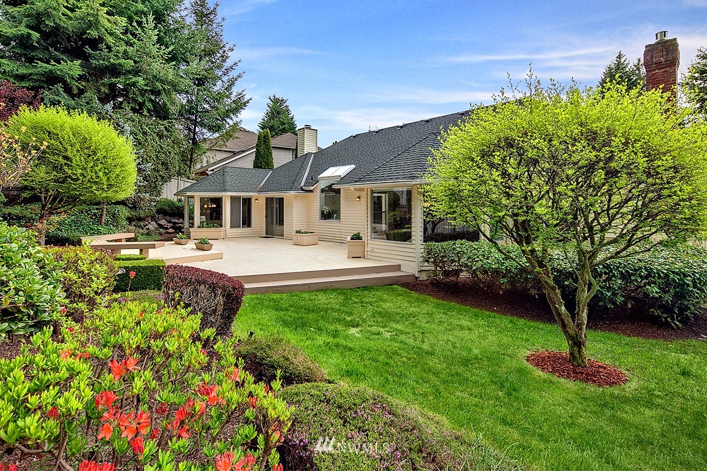 9824 Northeast 197th Street Bothell, WA 98011 - Photo 19 of 20 Gallery Image 19