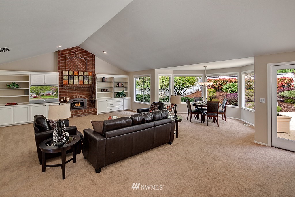 9824 Northeast 197th Street Bothell, WA 98011 - Photo 5 of 20 Gallery Image 5