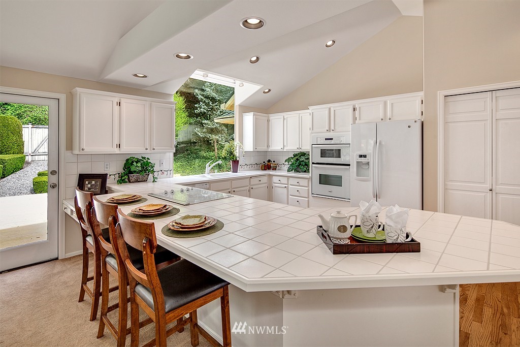 9824 Northeast 197th Street Bothell, WA 98011 - Photo 7 of 20 Gallery Image 7