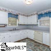 701 South Welcome Road Greenville, SC 29611 - Photo 4 of 36 Gallery Image 4