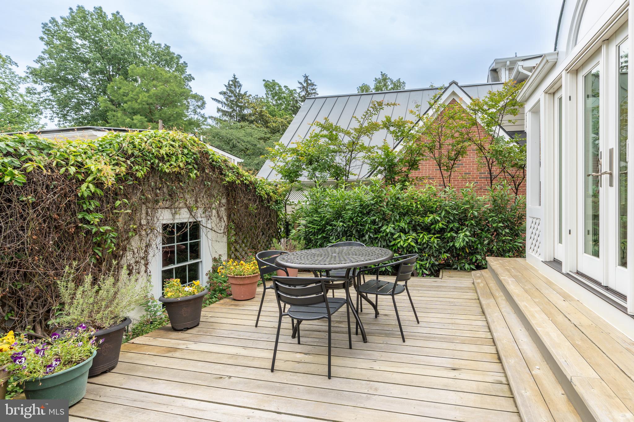 5045 Reno Road Northwest Washington, DC 20008 - Photo 35 of 65 Gallery Image 35