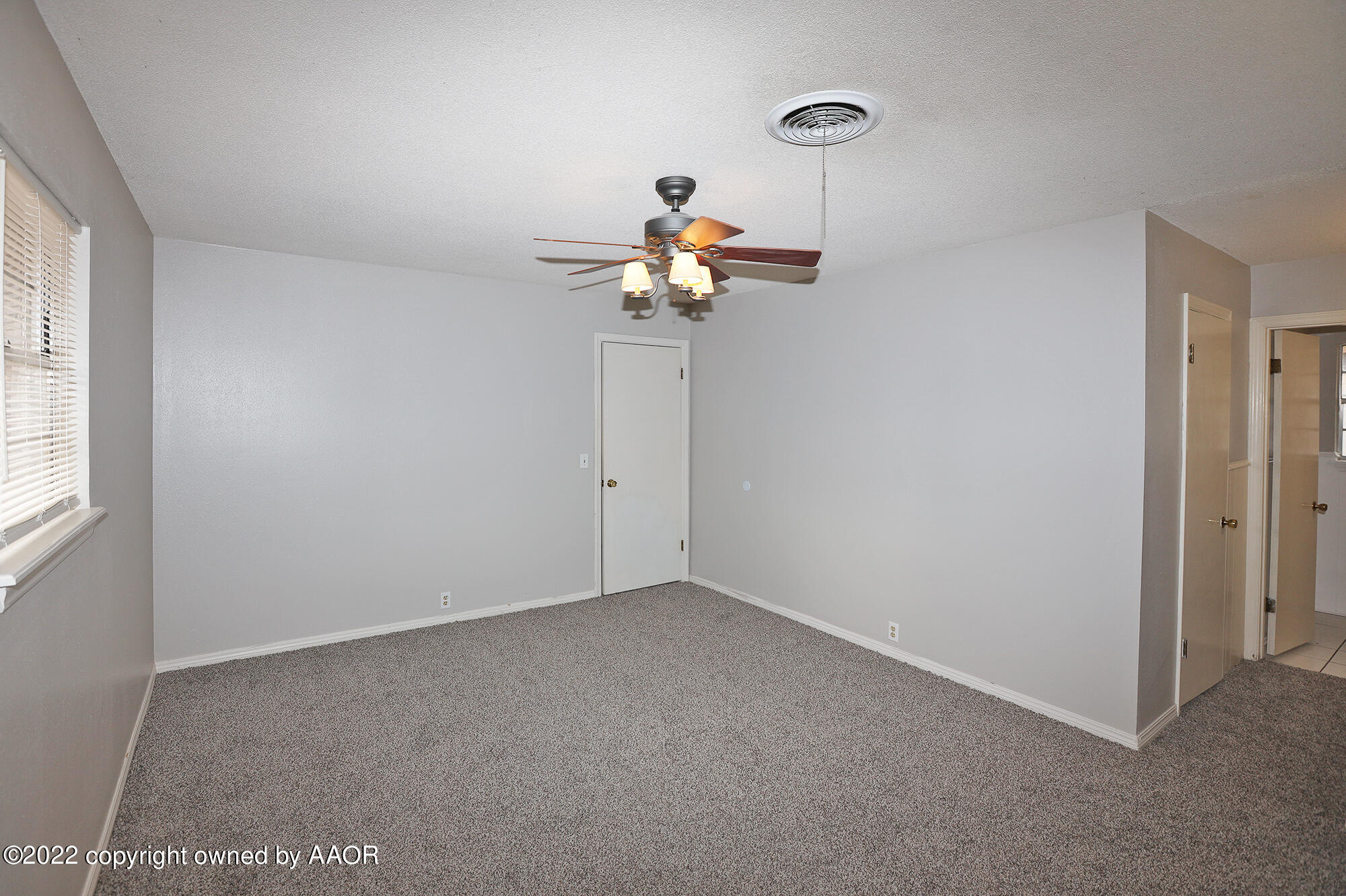 4404 Sherwood Lane Amarillo, TX 79110 - Photo 10 of 25 Master Bedroom2