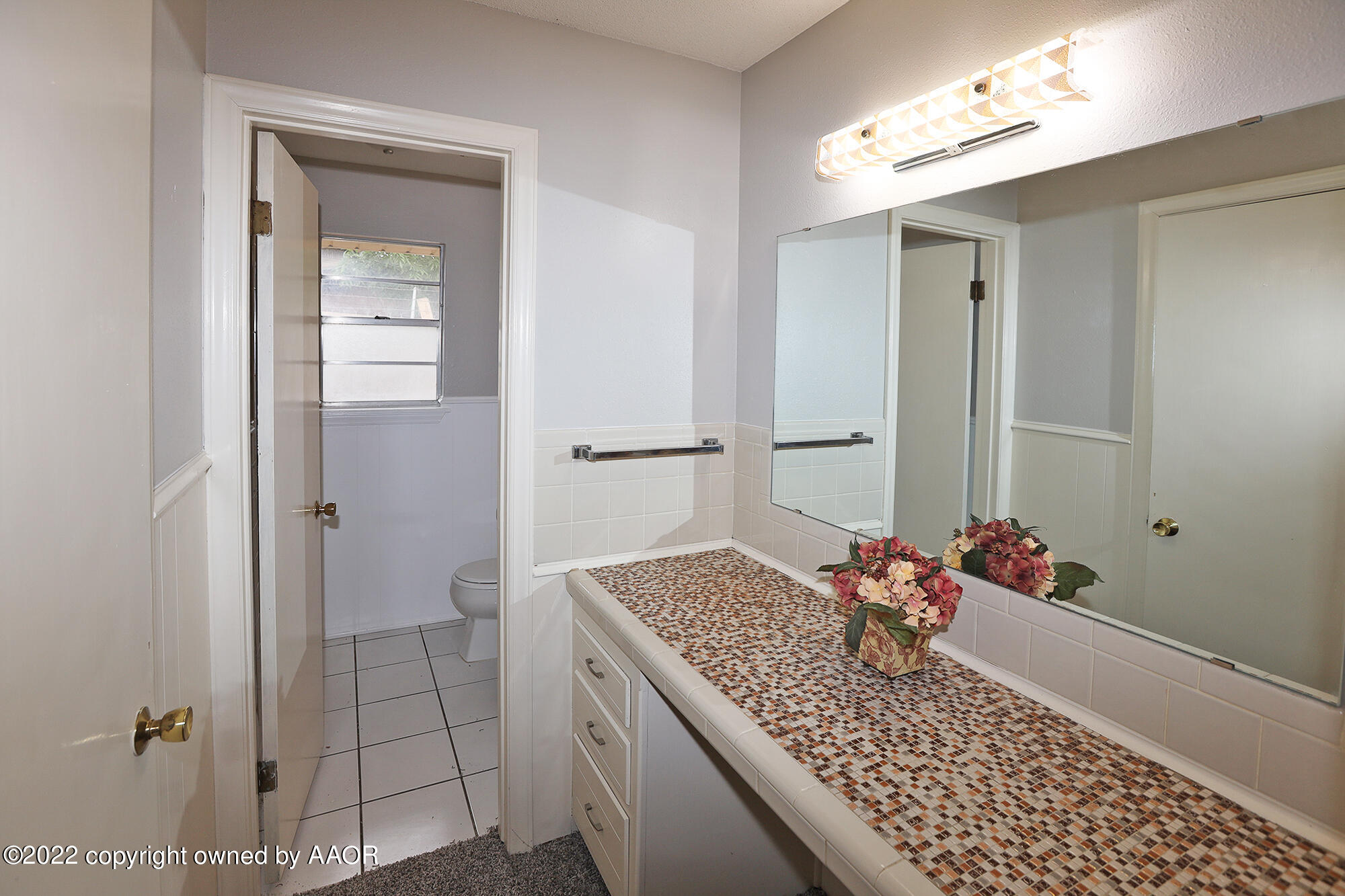 4404 Sherwood Lane Amarillo, TX 79110 - Photo 12 of 25 Master Bath