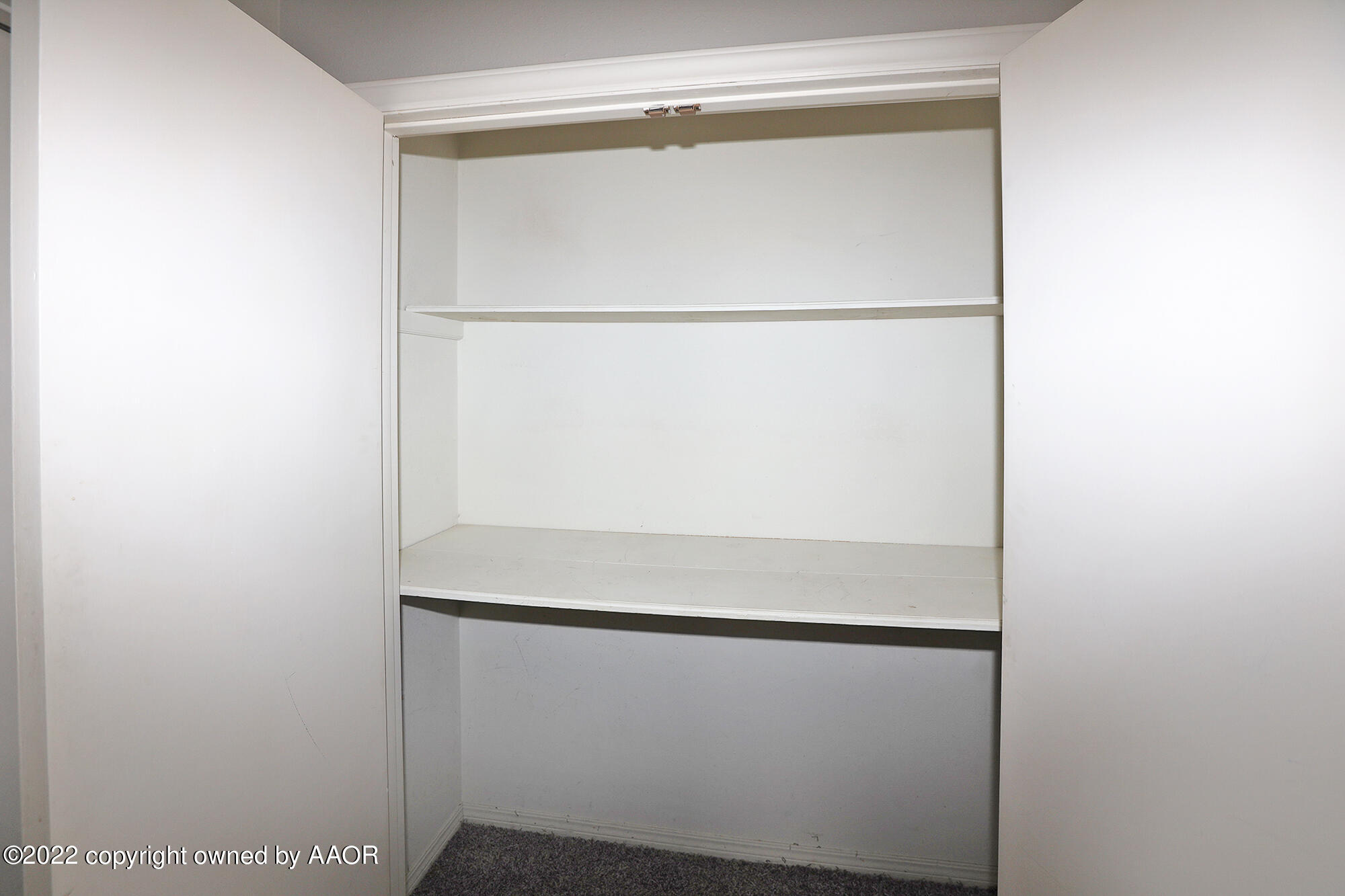 4404 Sherwood Lane Amarillo, TX 79110 - Photo 19 of 25 Hallway Storage