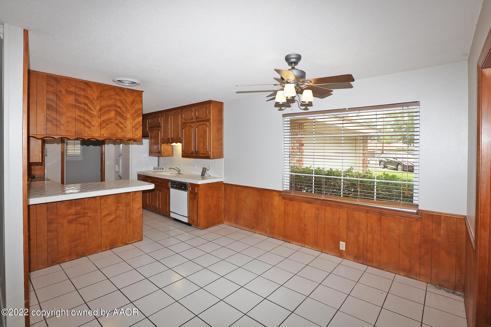 4404 Sherwood Lane Amarillo, TX 79110 - Photo 8 of 25 Dining & Kitchen