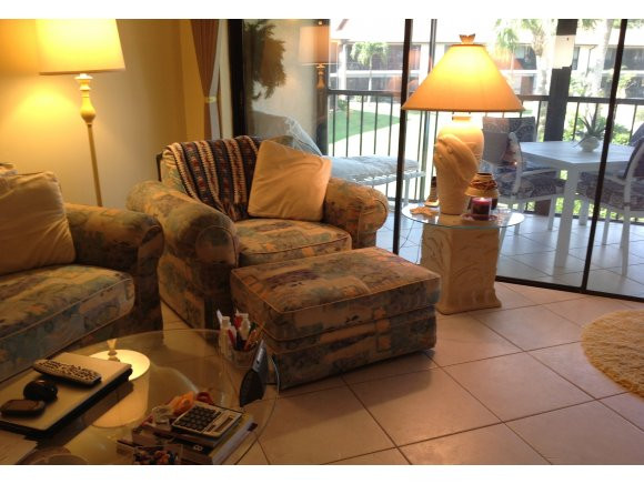 256 Pebble Beach Circle, Unit D203 Naples, FL 34113 - Photo 2 of 13 Photo 2
