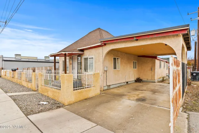 a view of front door