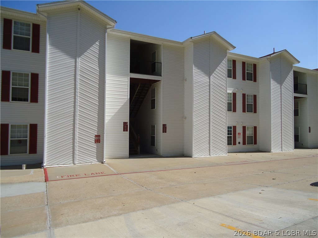 40 Lighthouse Road, Unit 3201 Lake Ozark, MO 65049 - Photo 1 of 38 Rare walk-in unit close to pool