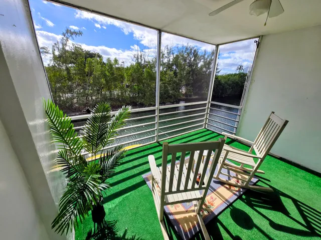 $2,200 | 3660 Northeast 166th Street, Unit 312, North Miami Beach, FL 33160