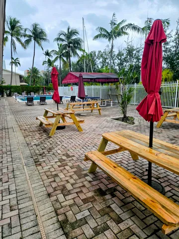 $2,200 | 3660 Northeast 166th Street, Unit 312, North Miami Beach, FL 33160