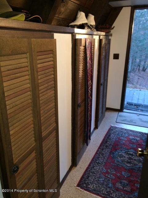 Whengreen Road Nicholson, PA 18446 - Photo 11 of 24 a view of closet