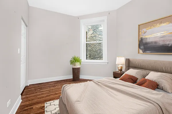 $2,900 | 1341 West Foster Avenue, Unit 3, Chicago, IL 60640