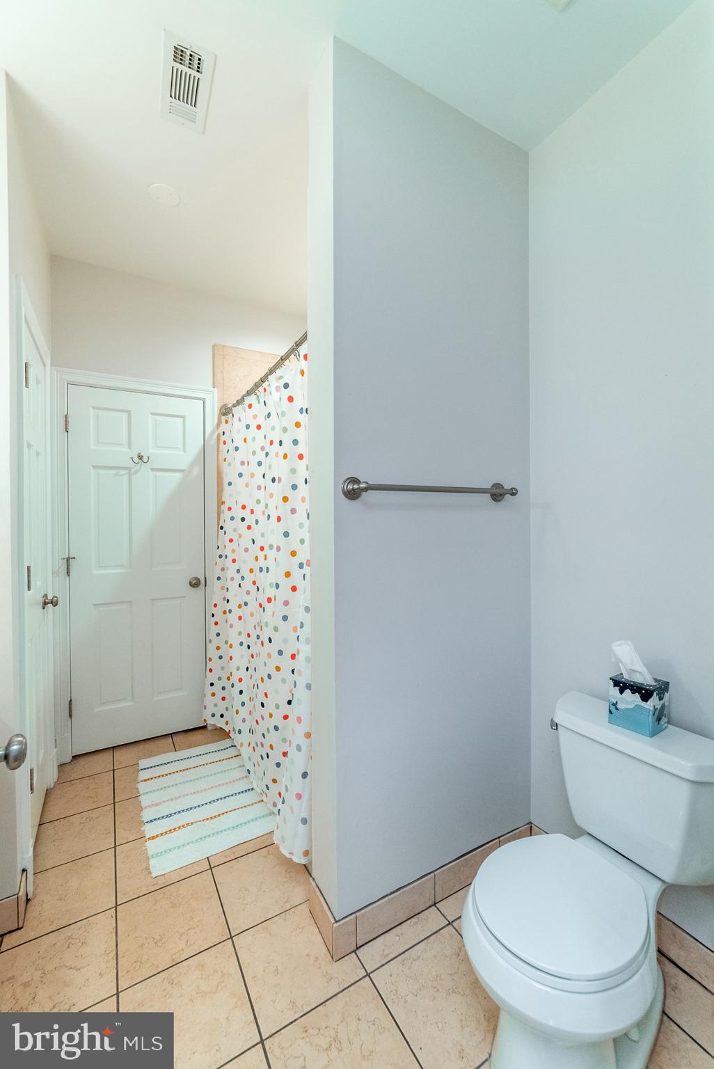 7413 Gresham Street Springfield, VA 22151 - Photo 46 of 55 2ND BATH