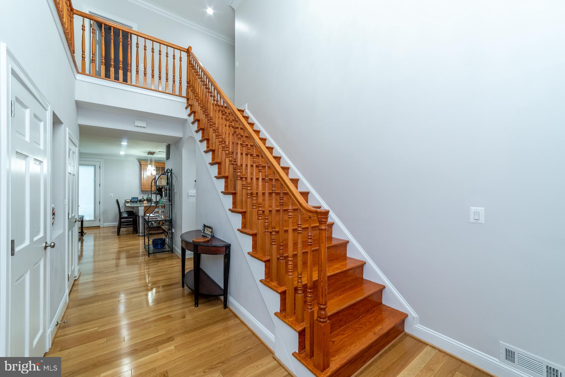 7413 Gresham Street Springfield, VA 22151 - Photo 5 of 55