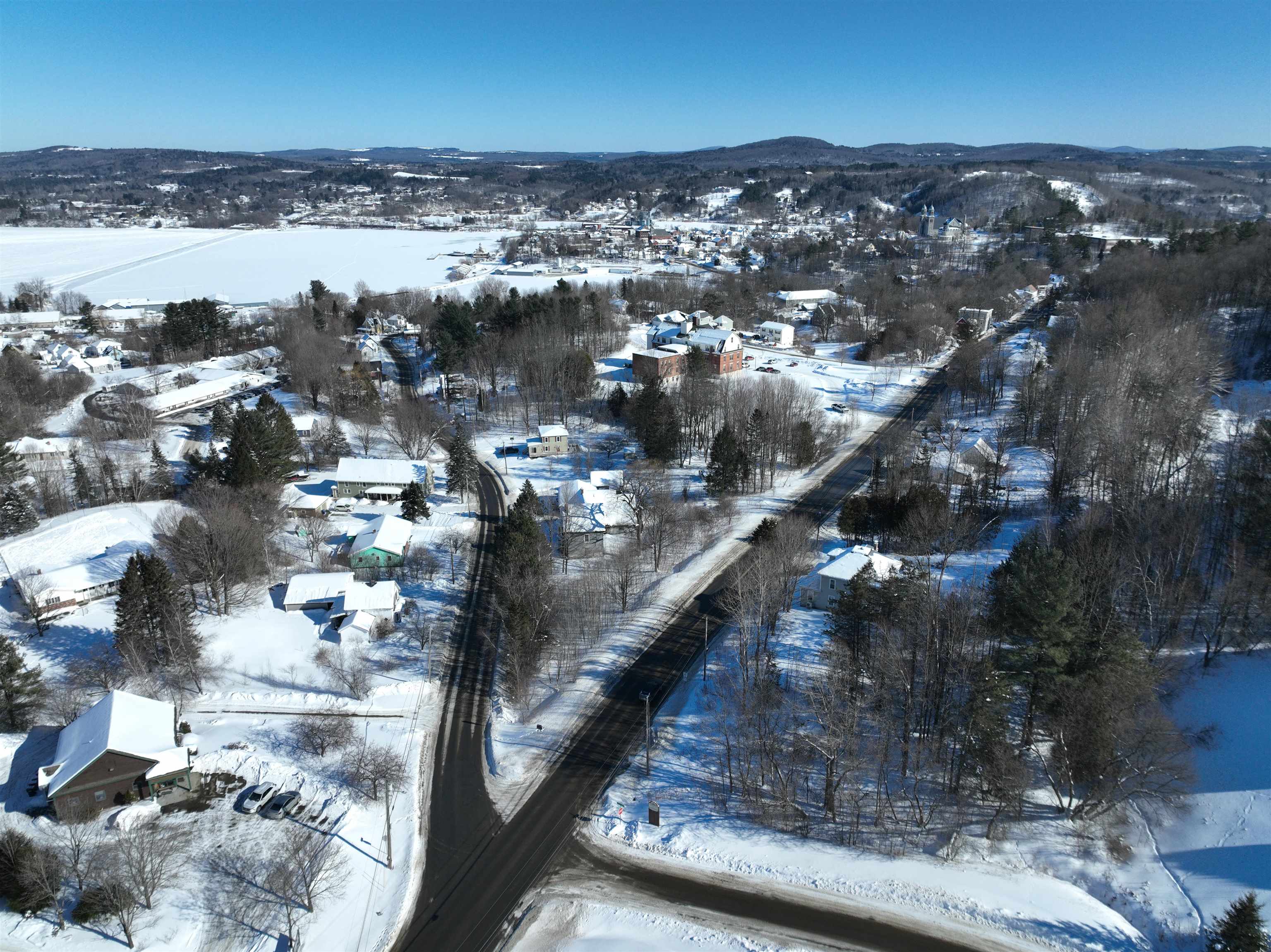 531 West Main Street Newport, VT 05855 - Photo 8 of 26