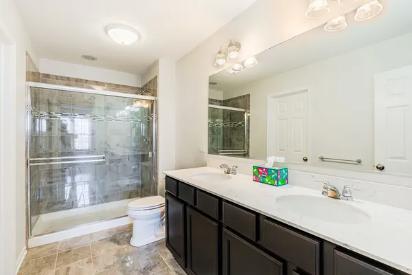 $2,900 | 2931 Henley Lane, Unit 2931, Naperville, IL 60540