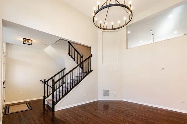 $2,900 | 2931 Henley Lane, Unit 2931, Naperville, IL 60540