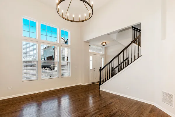 $2,900 | 2931 Henley Lane, Unit 2931, Naperville, IL 60540