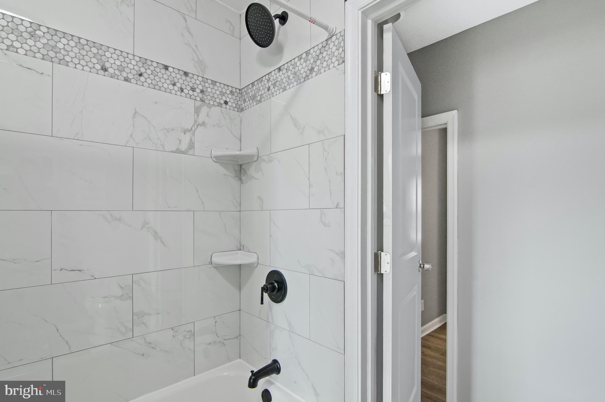 855 Reinhardt Street Baltimore, MD 21230 - Photo 20 of 25 Bathroom