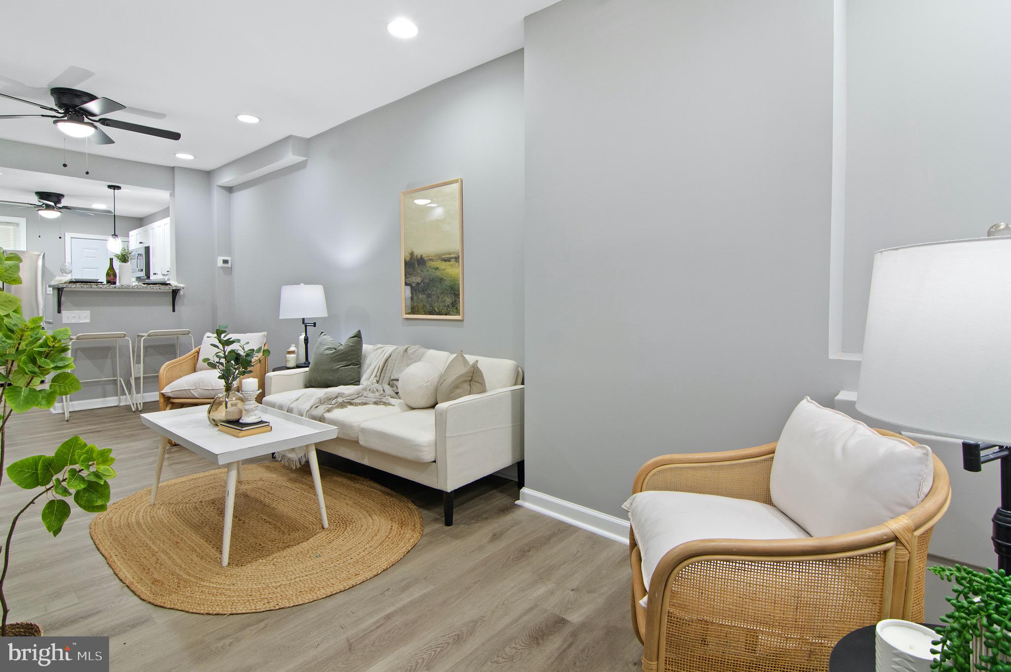 855 Reinhardt Street Baltimore, MD 21230 - Photo 2 of 25 Living room