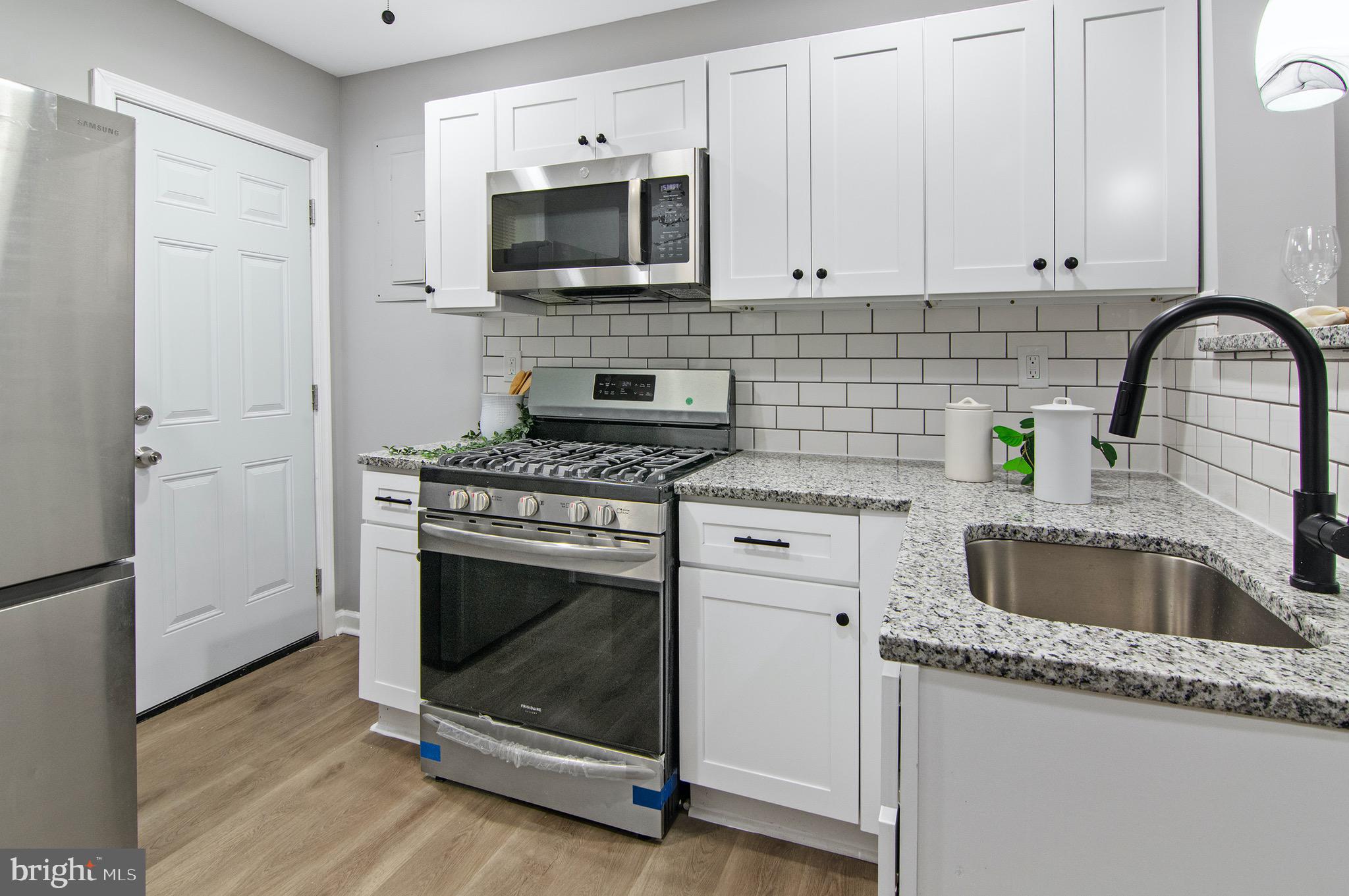 855 Reinhardt Street Baltimore, MD 21230 - Photo 8 of 25 Kitchen