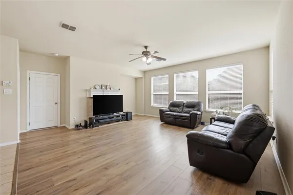 $3,100 | 11945 Henderson Drive, Frisco, TX 75035